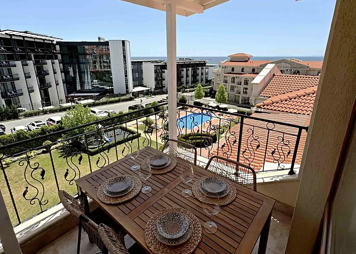 Royal Bay 公寓 圣弗拉斯